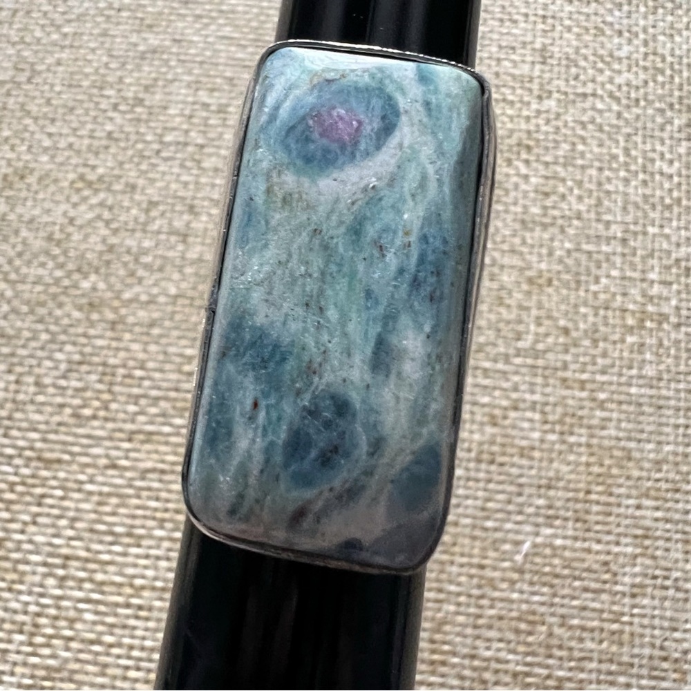 New Ruby Fuchsite Crystal Stone Silver Overlay Ring Size 6.75